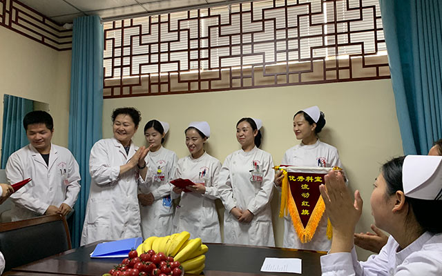 【5.12护士节】平博在线-平博（中国）,举办茶话会白衣天使受表彰(图6)